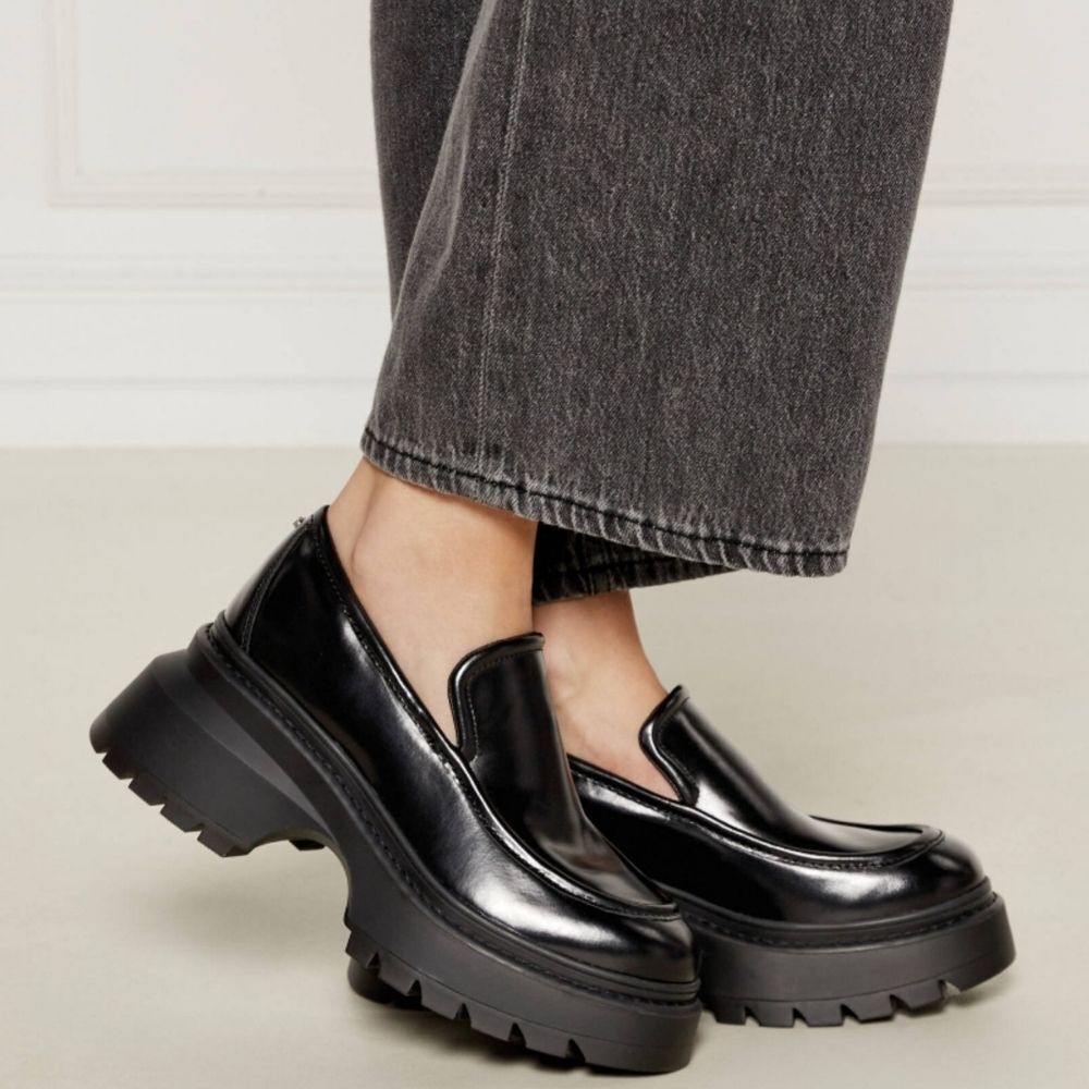NWT Michael Kors Black Leather Platform Loafers Shiloh Extreme Lug Chunky Shoe - Picture 8 of 8